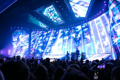 Patrick Bruel @ Zénith Lille, picture 12, photographed by Anais Callens - FrontView Magazine