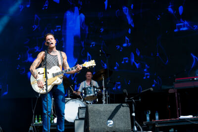 Douwe Bob @ Vestrock Dag 1, picture 3, photographed by Luc Klinckaert - FrontView Magazine
