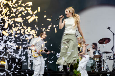 Pommelien Thijs @ Vestrock 2024 dag 2, picture 38, photographed by Marc Verdonck - FrontView Magazine