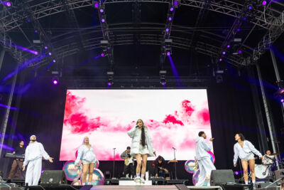 Yade Lauren @ Vestrock 2024 dag 2, picture 16, photographed by Marc Verdonck - FrontView Magazine
