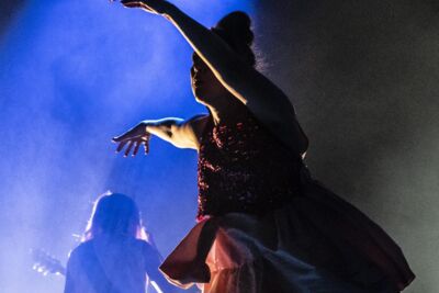 Bikini Kill @ de Roma, picture 10, photographed by Sandra Van Watermeulen - FrontView Magazine
