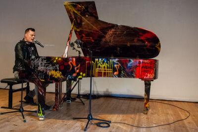 Showcase Marc Martel 'One Vision of Queen' @ Piano's Maene Brussel, picture 4, photographed by Peter Minnebo - FrontView Magazine
