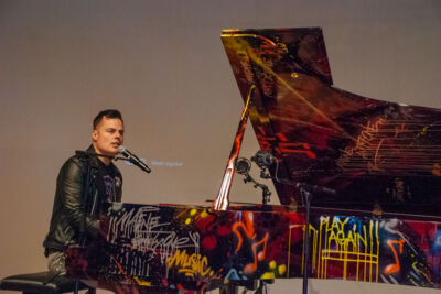 Showcase Marc Martel 'One Vision of Queen' @ Piano's Maene Brussel, picture 6, photographed by Peter Minnebo - FrontView Magazine