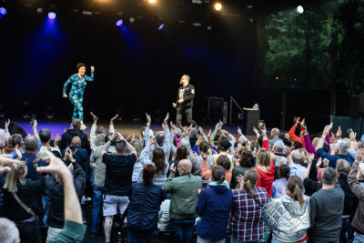 Soundos & Alex Agnew @ OLT Rivierenhof, picture 1, photographed by Marc Verdonck - FrontView Magazine