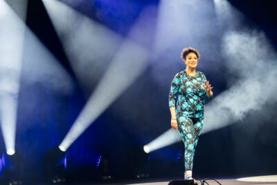 Soundos & Alex Agnew @ OLT Rivierenhof, picture 9, photographed by Marc Verdonck - FrontView Magazine