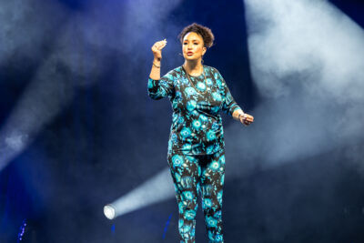 Soundos & Alex Agnew @ OLT Rivierenhof, picture 10, photographed by Marc Verdonck - FrontView Magazine
