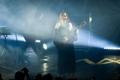 Chelsea Wolfs @ Ancienne Belgique, picture 18, photographed by Jurgen Van De Maele - FrontView Magazine