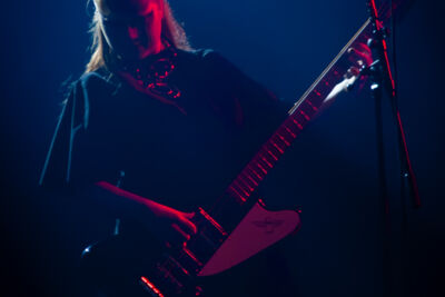 Kælan Mikla @ Ancienne Belgique, picture 2, photographed by Jurgen Van De Maele - FrontView Magazine