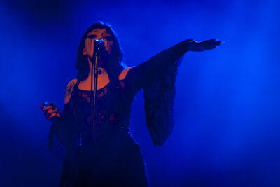 Kælan Mikla @ Ancienne Belgique, picture 11, photographed by Jurgen Van De Maele - FrontView Magazine
