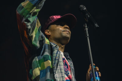 Loyle Carner @ 013, picture 11, photographed by Jelle Meersschaut - FrontView Magazine