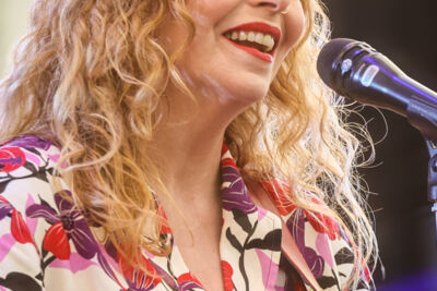 Floor Jansen en Anneke van Giersbergen Royal Park Live, foto 11, foto's door Kitty van de Waart - FrontView Magazine