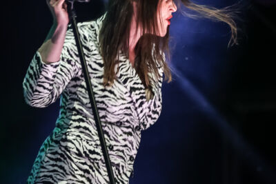 Floor Jansen en Anneke van Giersbergen Royal Park Live, foto 31, foto's door Kitty van de Waart - FrontView Magazine