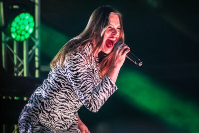 Floor Jansen en Anneke van Giersbergen Royal Park Live, foto 32, foto's door Kitty van de Waart - FrontView Magazine