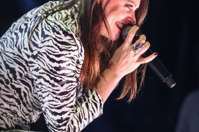 Floor Jansen en Anneke van Giersbergen Royal Park Live, foto 33, foto's door Kitty van de Waart - FrontView Magazine