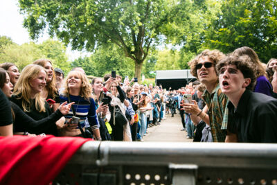 Compact disk dummies @ Cactus festival, picture 4, photographed by Anais Callens - FrontView Magazine