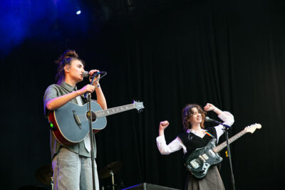 Kids With Buns @ Cactus festival, picture 2, photographed by Anais Callens - FrontView Magazine