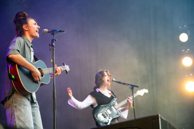Kids With Buns @ Cactus festival, picture 5, photographed by Anais Callens - FrontView Magazine
