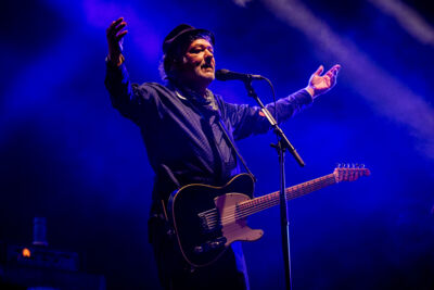 The Levellers @ Beleuvenissen, foto 1, foto's door Jürgen Bruynooghe - FrontView Magazine
