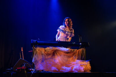 Birdy @ Gent Jazz, foto 1, foto's door David Johnson - FrontView Magazine