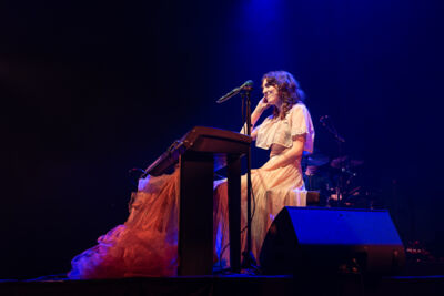 Birdy @ Gent Jazz, foto 4, foto's door David Johnson - FrontView Magazine