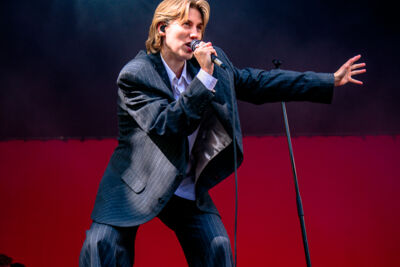 Whispering sons @ Cactus festival, picture 5, photographed by Anais Callens - FrontView Magazine