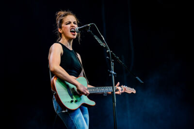 Emmy d'Arc @ Beleuvenissen, picture 11, photographed by Jürgen Bruynooghe - FrontView Magazine