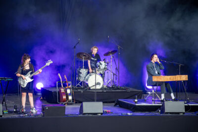 Iskander Moon @ Kneistival, picture 10, photographed by Bart Janssens - FrontView Magazine