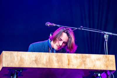 Iskander Moon @ Kneistival, picture 12, photographed by Bart Janssens - FrontView Magazine