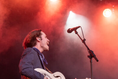 Iskander Moon @ Kneistival, picture 16, photographed by Bart Janssens - FrontView Magazine