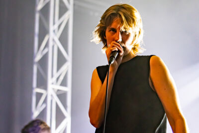 Whispering Sons @ Rock Herk, picture 16, photographed by Leen Verlinden - FrontView Magazine
