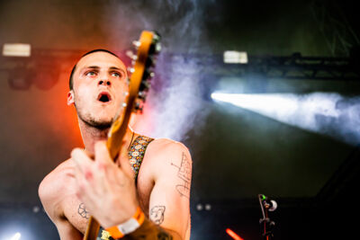 Yesnomaybe @ Rock Herk, picture 10, photographed by Leen Verlinden - FrontView Magazine
