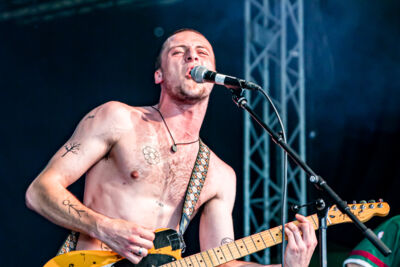 Yesnomaybe @ Rock Herk, picture 24, photographed by Leen Verlinden - FrontView Magazine