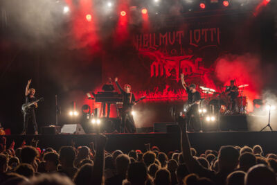 Hellmut Lotti goes metal @ Kneistival, picture 17, photographed by Bart Janssens - FrontView Magazine
