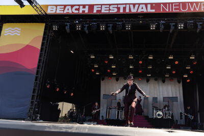 Les Truttes @ Beach Festival Nieuwpoort 2024 dag 3, picture 36, photographed by Marc Verdonck - FrontView Magazine