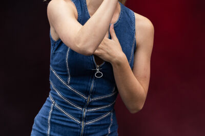 Olivia @ Beach Festival Nieuwpoort 2024 dag 3, picture 4, photographed by Marc Verdonck - FrontView Magazine