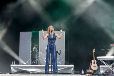 Olivia @ Beach Festival Nieuwpoort 2024 dag 3, picture 24, photographed by Marc Verdonck - FrontView Magazine