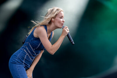 Olivia @ Beach Festival Nieuwpoort 2024 dag 3, picture 28, photographed by Marc Verdonck - FrontView Magazine