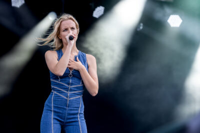 Olivia @ Beach Festival Nieuwpoort 2024 dag 3, picture 29, photographed by Marc Verdonck - FrontView Magazine