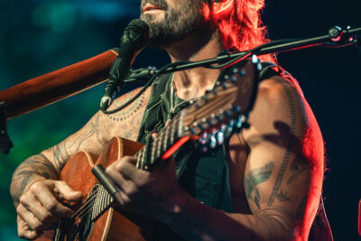 Xavier Rudd @ OLT Rivierenhof, picture 4, photographed by Jelle Meersschaut - FrontView Magazine
