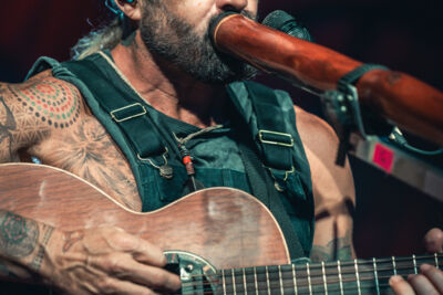 Xavier Rudd @ OLT Rivierenhof, picture 10, photographed by Jelle Meersschaut - FrontView Magazine