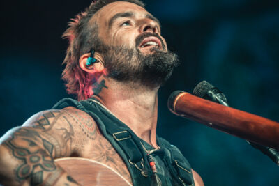 Xavier Rudd @ OLT Rivierenhof, picture 14, photographed by Jelle Meersschaut - FrontView Magazine