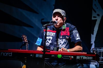 Levellers @ Rock Olmen, picture 9, photographed by Dorien Goetschalckx - FrontView Magazine