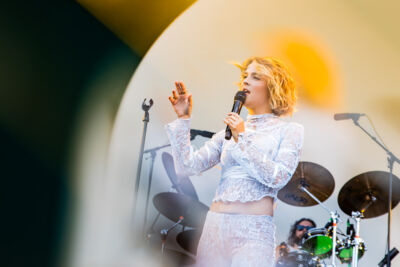 Pommelien Thijs @ Suikerrock, picture 2, photographed by Dorien Goetschalckx - FrontView Magazine