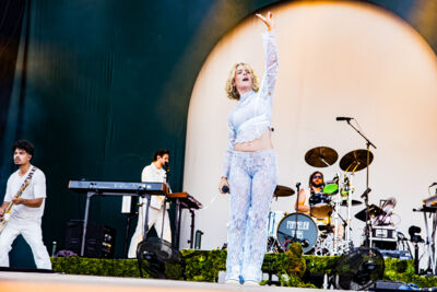 Pommelien Thijs @ Suikerrock, picture 7, photographed by Dorien Goetschalckx - FrontView Magazine