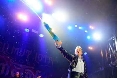 Hellmut Lotti goes Metal @ Summer Sessions, picture 5, photographed by Gert Daemen - FrontView Magazine