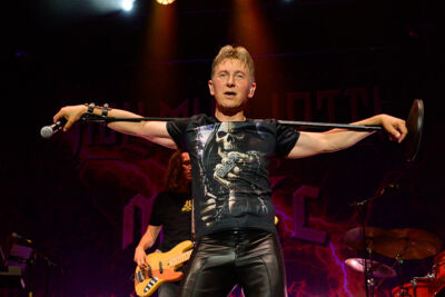 Hellmut Lotti goes Metal @ Summer Sessions, picture 25, photographed by Gert Daemen - FrontView Magazine
