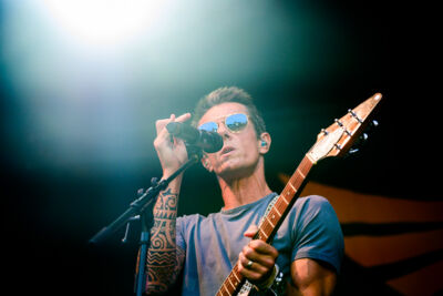 K's Choice @ Summer Sessions, foto 9, foto's door Gert Daemen - FrontView Magazine