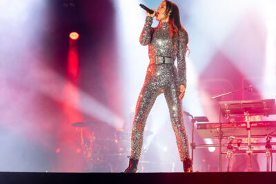 Regi Live ft Linda & guests @ Lokerse Feesten 2024, picture 4, photographed by Edwin Houdevelt - FrontView Magazine