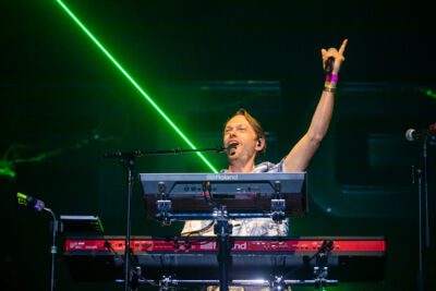 Regi Live ft Linda & guests @ Lokerse Feesten 2024, picture 12, photographed by Edwin Houdevelt - FrontView Magazine