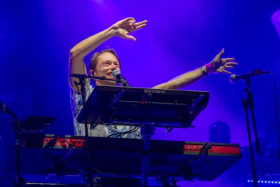 Regi Live ft Linda & guests @ Lokerse Feesten 2024, picture 17, photographed by Edwin Houdevelt - FrontView Magazine